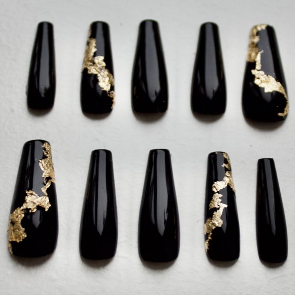 Black and Gold Flakes With Matt Finish Press on Nails. -  Israel